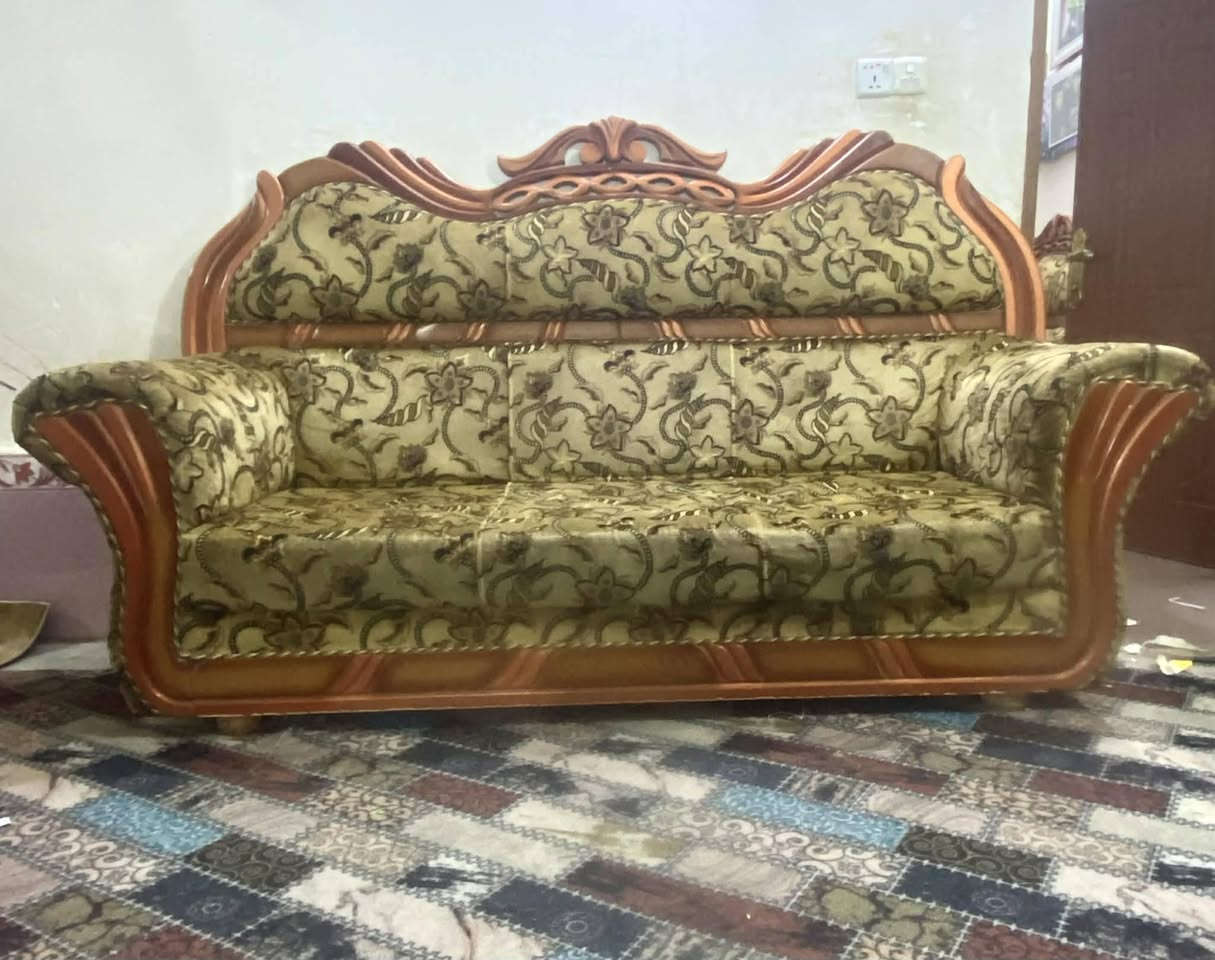 للبيع تخم نظيف اربع كراسي قنفات 2 السعر مناسب 
محاويل حي العسكري


**إذا كنت صاحب هذا الإعلان وتريد حذفه لأي سبب، رجاءا أرسل رسالة إلى الدعم الفني**