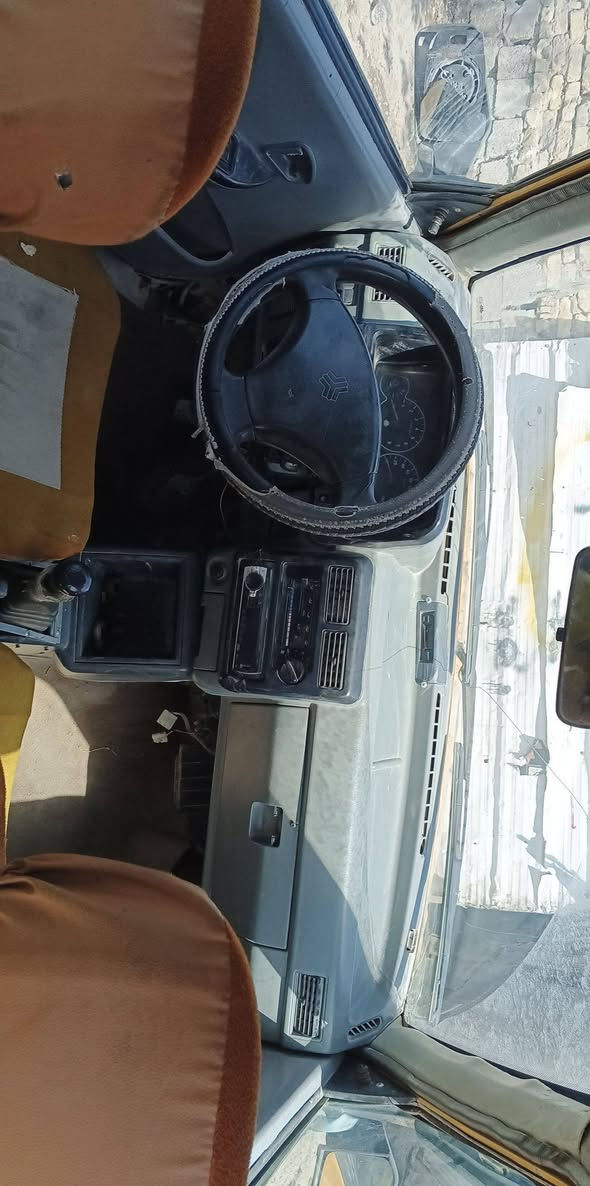 سلام عليكم سيارة سايبه رقم بغداد مكينه وكيرجديد  تاخم
تاير جديد والسياره شوف العين سيارة حلو جديد  
محرك وكير مكفول السياره
رقم بغداد الماني شرعي موجود بس ما واصله  
شواصي جديد يعني خير من الله السياره  
مكانك بغداد الكاظميه  السعر 12 وبيها مجال 
سنوية موجوده ‏‪***********‬‏
