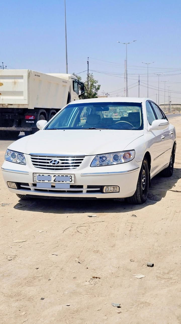 للبيع ازيرة ٢٠٠٩ سيارة جاهزة بسمي ديوانية قضاء الشامية سعر ٩٥ ***********
