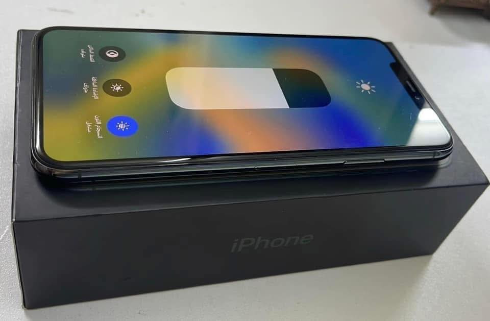 ايفون 11 برو ماكس بلادي
الـجـهـاز نظيف زلغ مابيه مكفول 
 انطيك ظمان اسبوع 
آلـــــون ؛  اسود فحمي
ذاكـــــره ؛ 256
نـظـافـــه؛  99
بـطـاريته؛   95 
نـمــوذج؛  M ماستر
جهاز كل شغال ومابيه اي خلل مكفول عل ظمان
مـلــحـقـاتـه ؛ شـاحـن + كـيـبـل +لزكه ضدك الكسر +كـڤـر فـقـط 
السـعر المـطـلوب ؛ 350 الـف قـفـل 
مـكانـي بـغـداد مدينه الصدر


**إذا كنت صاحب هذا الإعلان وتريد حذفه لأي سبب، رجاءا أرسل رسالة إلى الدعم الفني**