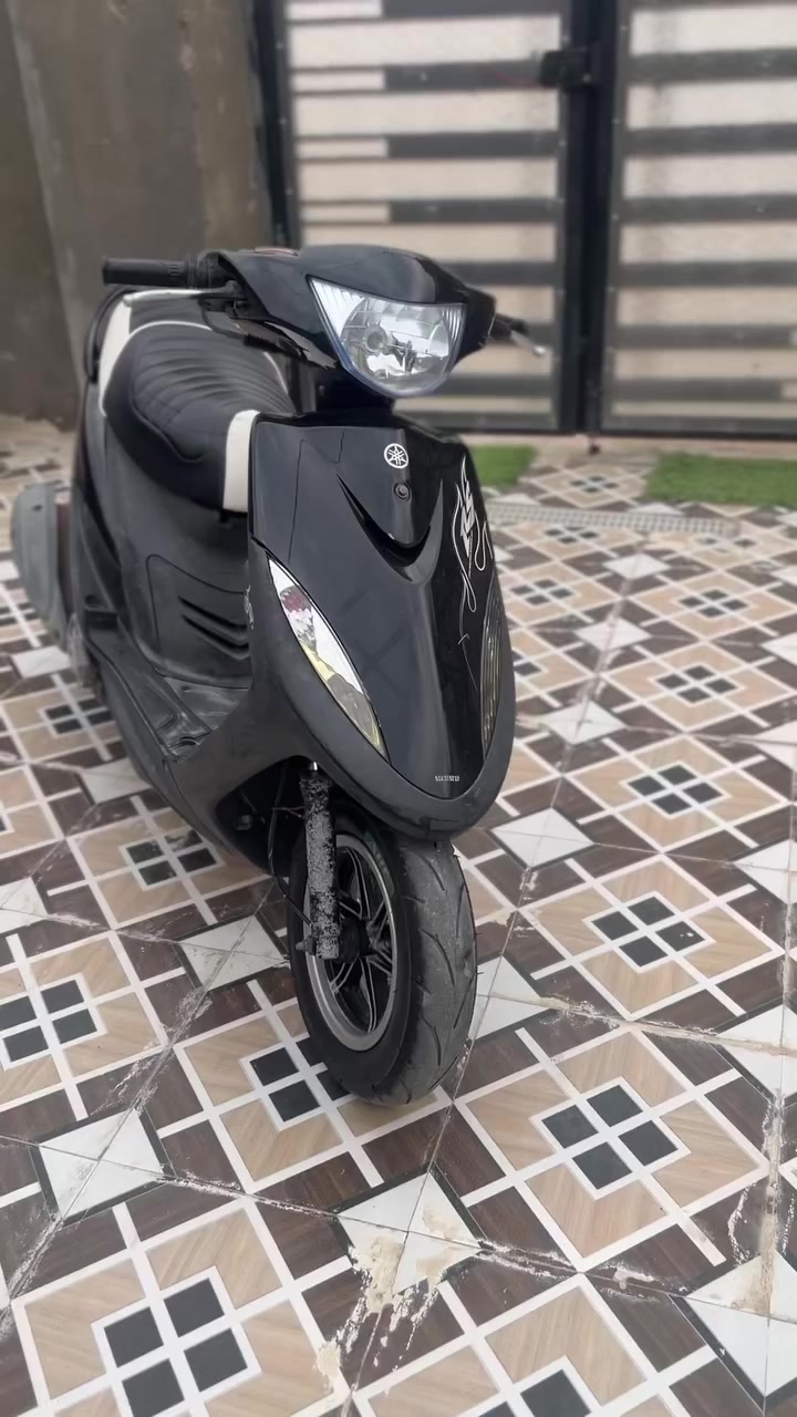 دراجه لبيع
سلام عليكم دراجه للبيع 

بيه تزويد بسيط 

زنون 

ويل نجمه اصلي 

قبق فلاوين اصلي 

قبق عنبار 

كشن اربع ويلف 

ودراجه شلعه ومعدل  

ءلسعر مليون و400وبيه مجال 

مكان رميثه 

رقمي 

***********
