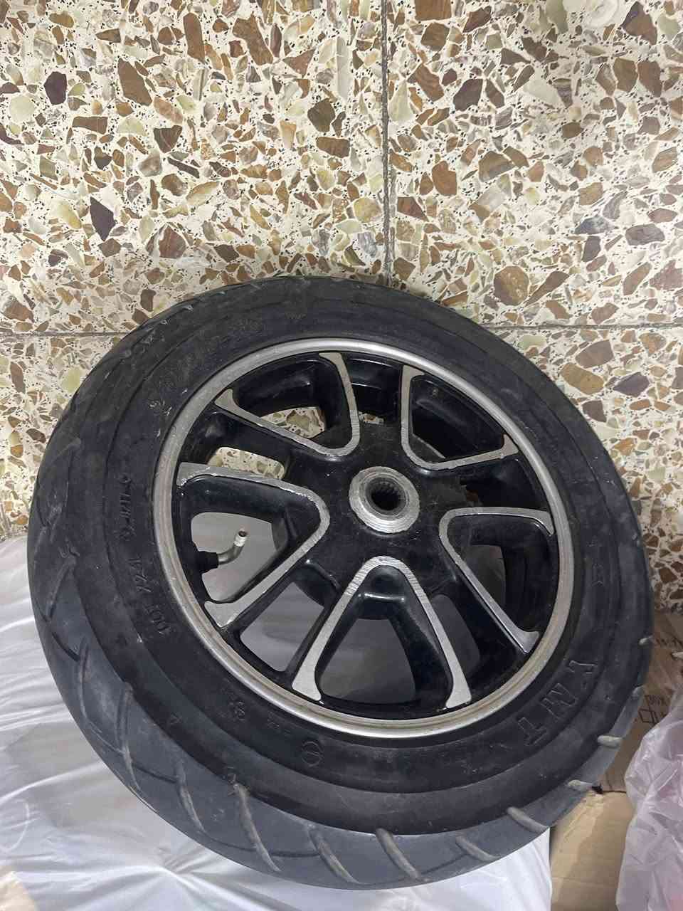 شتريد راسلني ب رسم خدمه وتوصيل موجود ب اي مكان ***********
