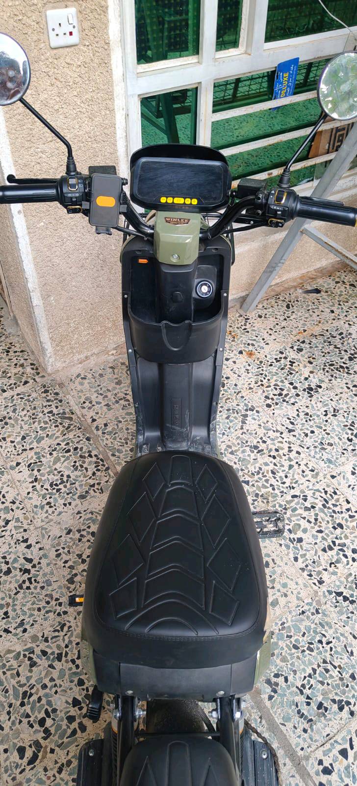 🎯 الفرصة لا تُعوَّض لمحبي السرعة والأداء!

مستخدمة شهرين 2 فقط لا تفوت الفرصة وشتريها سعر 550 الف دينار عراقي وبيها مجال ما تلكة نفساه لحك قبل لا تخلص الكمية لان قليلة بالوان عده اميزهن الاخضر الغامق وهاذا ليس السعر النهائي والاستفسار اتصال على هذا رقم او رسله رسال وسنرد عليك باسرع وقت ولا تضيع هاذه الفرصة امتلاك وحش لا يعوض في هذا السعره وهذا هو الرقم  *********** متواجدين على الوتساب و على الهاتف 

تعلن عن بيع دراجة ياماها R9 بحالة ممتازة وبمواصفات تخطف الأنفاس.
إذا كنت تبحث عن القوة، الأناقة، والثبات على الطريق، فهذه الدراجة هي خيارك الأمثل.

✨ أبرز المميزات:
✅ محرك سريع الاستجابة – أداء عالي يتكيف مع مختلف الظروف.
✅ تصميم رياضي حديث – يلفت الأنظار بخطوطه الحادة وألوانه الجذابة.
✅ نظام فرامل متطور – لأقصى درجات الأمان والثقة أثناء القيادة.
✅ خفيفة الوزن – تُتيح لك المناورة بسلاسة سواء في المدينة أو على الطرق السريعة.
✅ صيانة دورية منتظمة – محفوظة بدقة ومضمونة الأداء.

🚀 خيار مثالي لمحبي:

· السرعة والمرونة.
· التميز بين الدراجات النارية.
· الجمع بين المتعة والموثوقية.

📌 سعر منافس جداً (يُتفاوض بحدود معقولة للمشتري 550الف دينار عراقي وبيه مجال للطيبين الجاد).

📞 للجادين فقط – الاستفسار عبر الخاص. *********** على طريق واتساب و الهاتف

لا تفوت فرصة امتلاك وحش الطرق بمواصفات قمة وتكلفة معقولة! 🏍️⚡