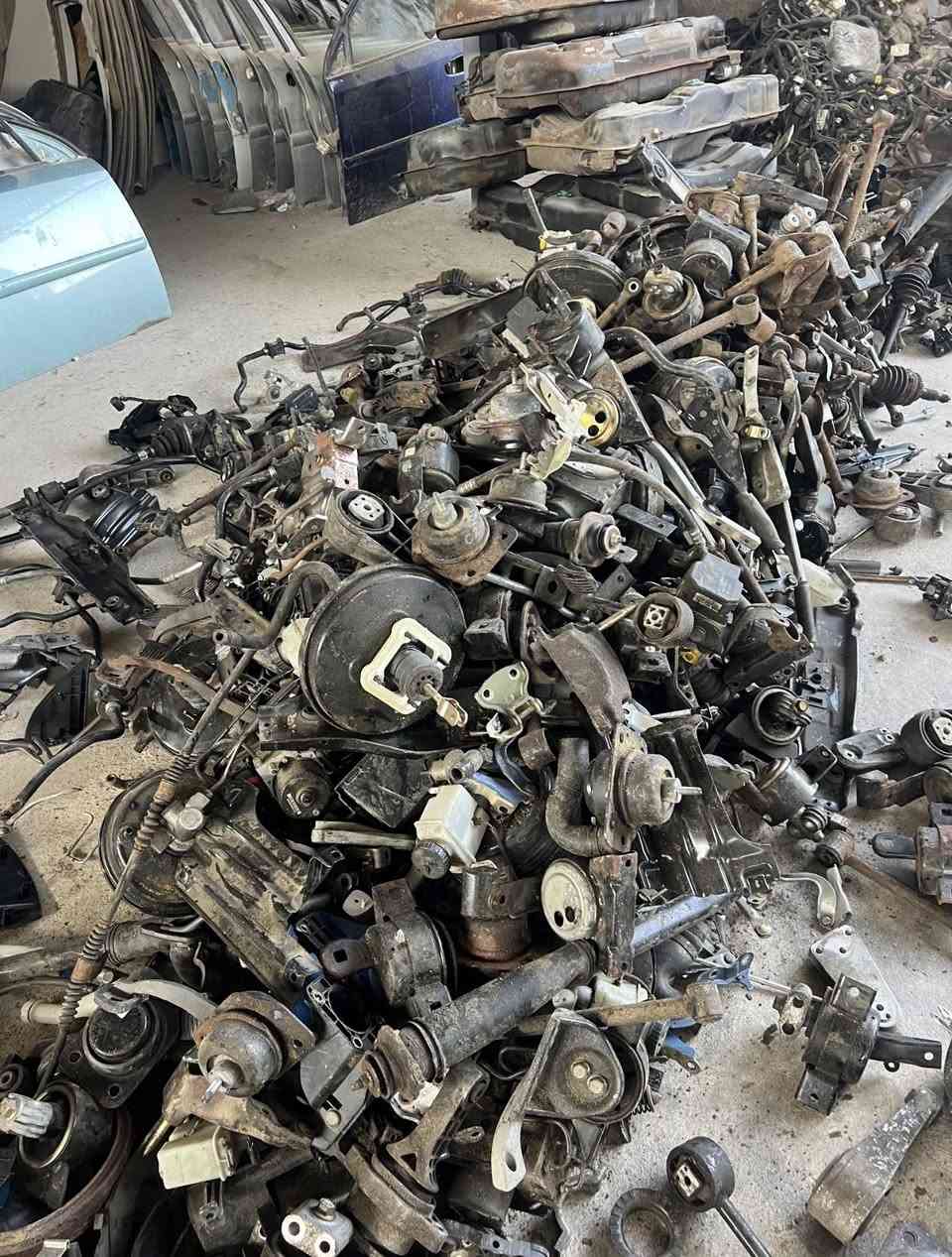 شركة الكوري للبيع قطع الغيار سيارات اوبترا افيو النترا 
توصيل جميع محافظات العراق 
مراسلة الصفحة أو واتساب /***********
