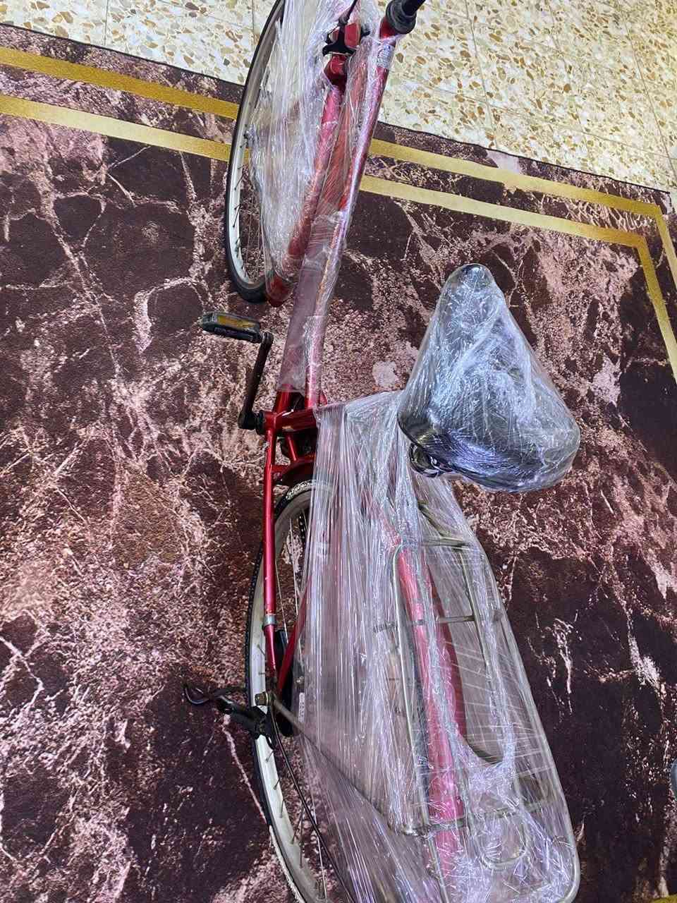 سلام عليكم للبيع بايسكل بناتي حجم ٢٦ بلاد مامصبوغ جاهز سعره 85وبي مجال مكاني واسط الزبيديه الاستفسار ***********
