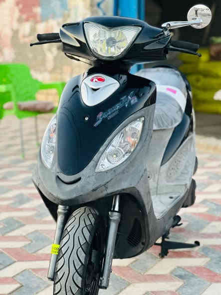 السلام عليكم دراجه كامكو بومه  للبيع رمبه ما صارلها خمس ايام من طالعه كفاله جيب اي فيتر وتعال افحص 

***********
