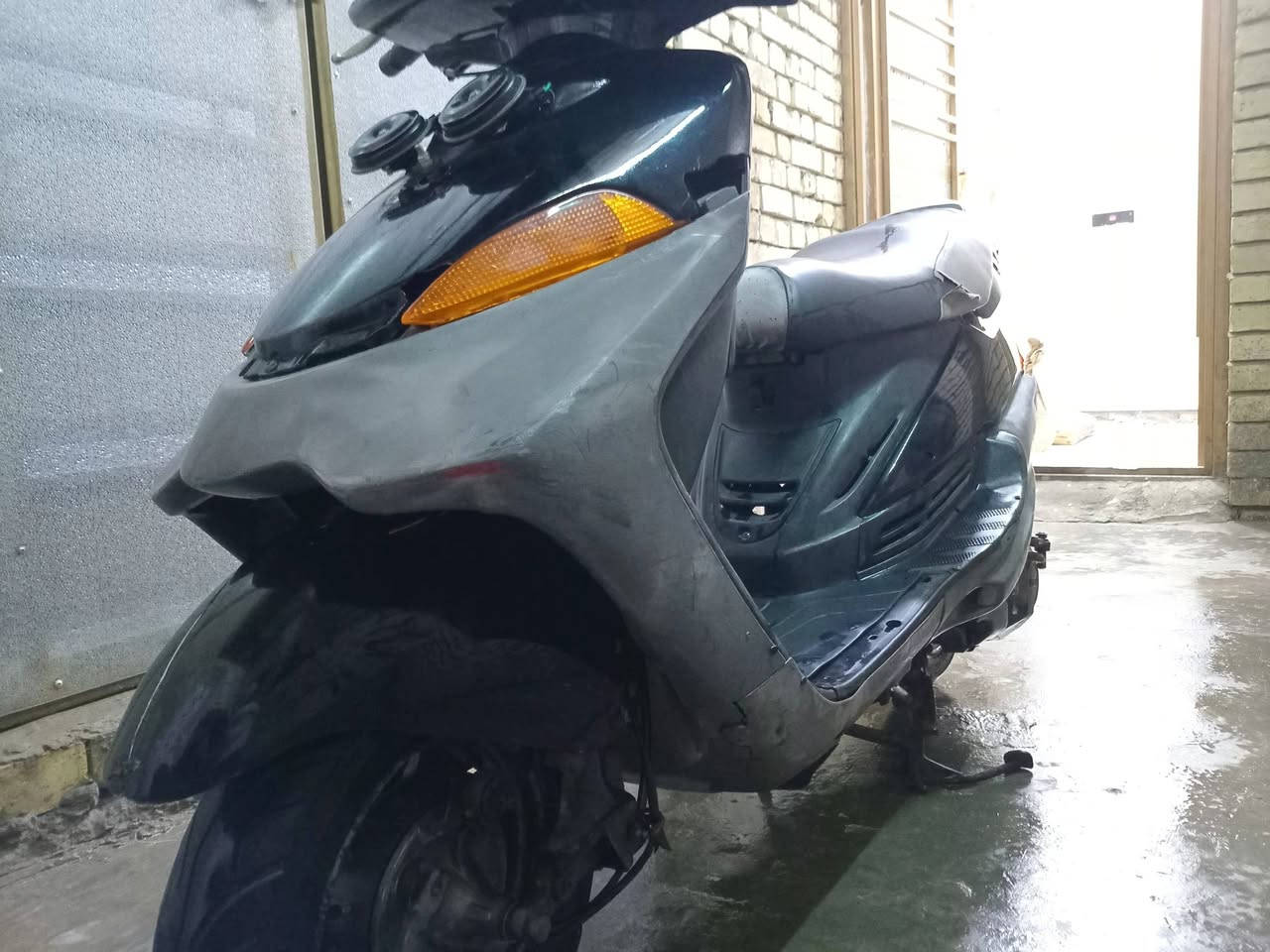 ياماها فضائي فراشة سرعه ١٠٠ ياباني اصلي كفاله عامه من كلشي دراجه برغي ما مفتوح بية وكله بلادية وكله شغاله اي نقص مابية  صاله ٦اشهر نزلته رنبة على ايدي محرك مكفول اوراق كامله السعر قفل ٥٥٠ مكاني مدينه الصدر ***********
