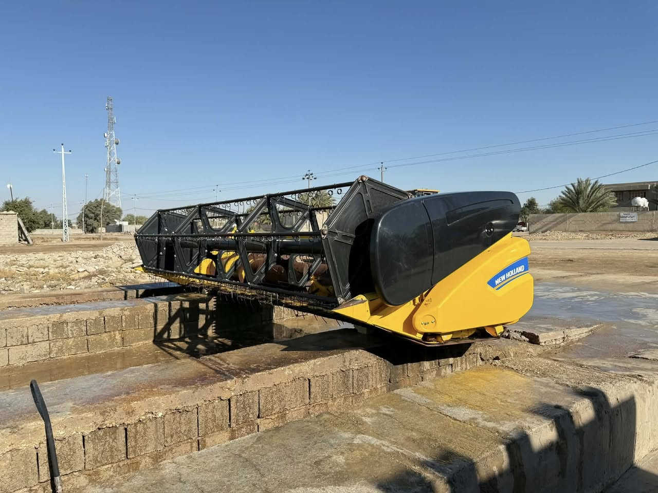 السلام عليكم 
حاصده نيوهولند اوربي 
موديل 2024  5.80
طبله 17 قلاب 
فرندكسن سلايت دبل بستم 
دبل درام خمسه بلم هايدرو 
انجكتر   
فول مواصفات  مشتغل قليل 
رقم الهاتف  ***********
