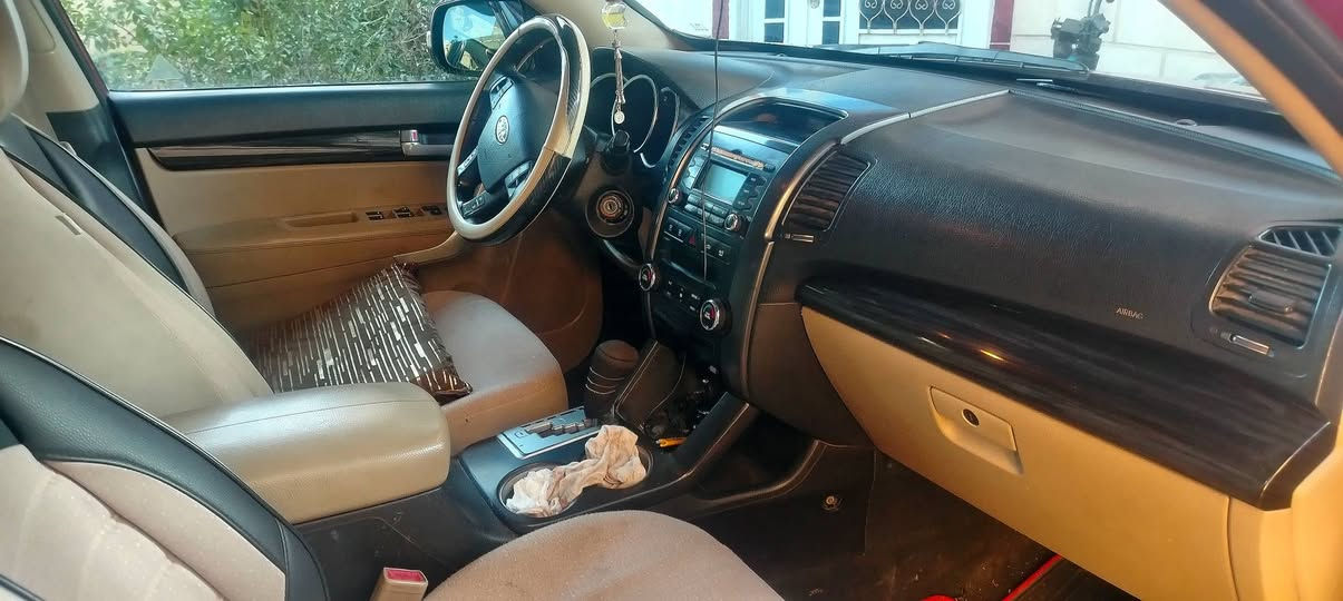 للبيع او مراوس
سورنتو2010 خليجي ٧راكب محرك 3500 
كير ومحرك خير من الله باسمي تحويل ثاني يوم رقم بغداد الجديد تخم تاير ويل كب 18 بنوراما تدفئه تبريد بيانو ثلاث قطع حساس خلفي
7 راكب كشن جلد كهربائي 
مري شفط يدات كروم كامره
تحكم ستيرن ثلاث جهات
داخل لونين بيجي اسود
جرص انذار 120 السعر138 بيه مجال
مكان السياره ديالى خان بني سعد
***********
