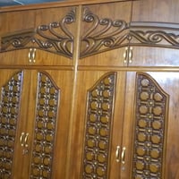 نوم كلاسيكية • خشب عراقي • تاج غرفة