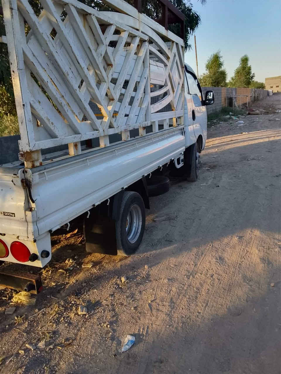 السلام عليكم كيا١٩ فحل رقم بغداد سياره مكفول شرط سونار تبريد مكينه كير شاصي ورقم شاصي بسمي السعر١٥٠ مكاني بغداد المعامل ***********
