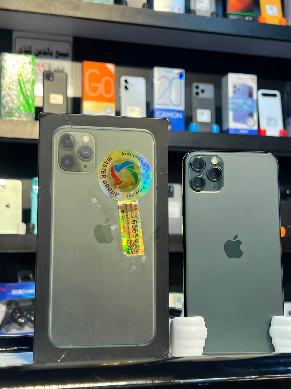 📱 آيفون 11 برو ماكس (iPhone 11 Pro Max) بـسعر لُـقـطـة! 📱
للبيع جهاز نضيف جداً وبحالة الوكالة، تفاصيل الجهاز:
 الذاكرة: 256 جيجابايت (تكفيك وزايد).
 النظافة: الجهاز نضيف جداً ومفتوح نهائياً (شلع قلع بحالة بلاده).
 مقاومة الماء: ووتر بروف (Waterproof) شغال وجاهز للفحص.
 البطارية: 72% إبلادية أصلية (أداء مستقر وممتاز).
💸 السعر: 350 ألف دينار (وبي مجال قليل لـلـطـيـبـيـن 🤝).
🚚 التوصيل: متوفر لجميع محافظات العراق (وين ما تكون نوصلك).
للحجز أو الاستفسار، تواصل مع صاحب الجهاز مباشرة:
👤 أمير علي
📞 ***********
