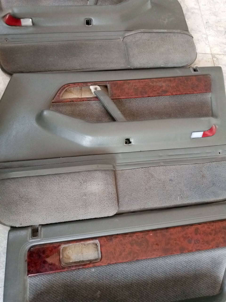 السلام عليكم بطاين كيا بونتيشا نظافه 95بل100 فارغات معروضات يمي قفل 300 توصيل لجميع  للتواصل على الخاص او الرقم *********** واتساب اخوكم الزبيدي
