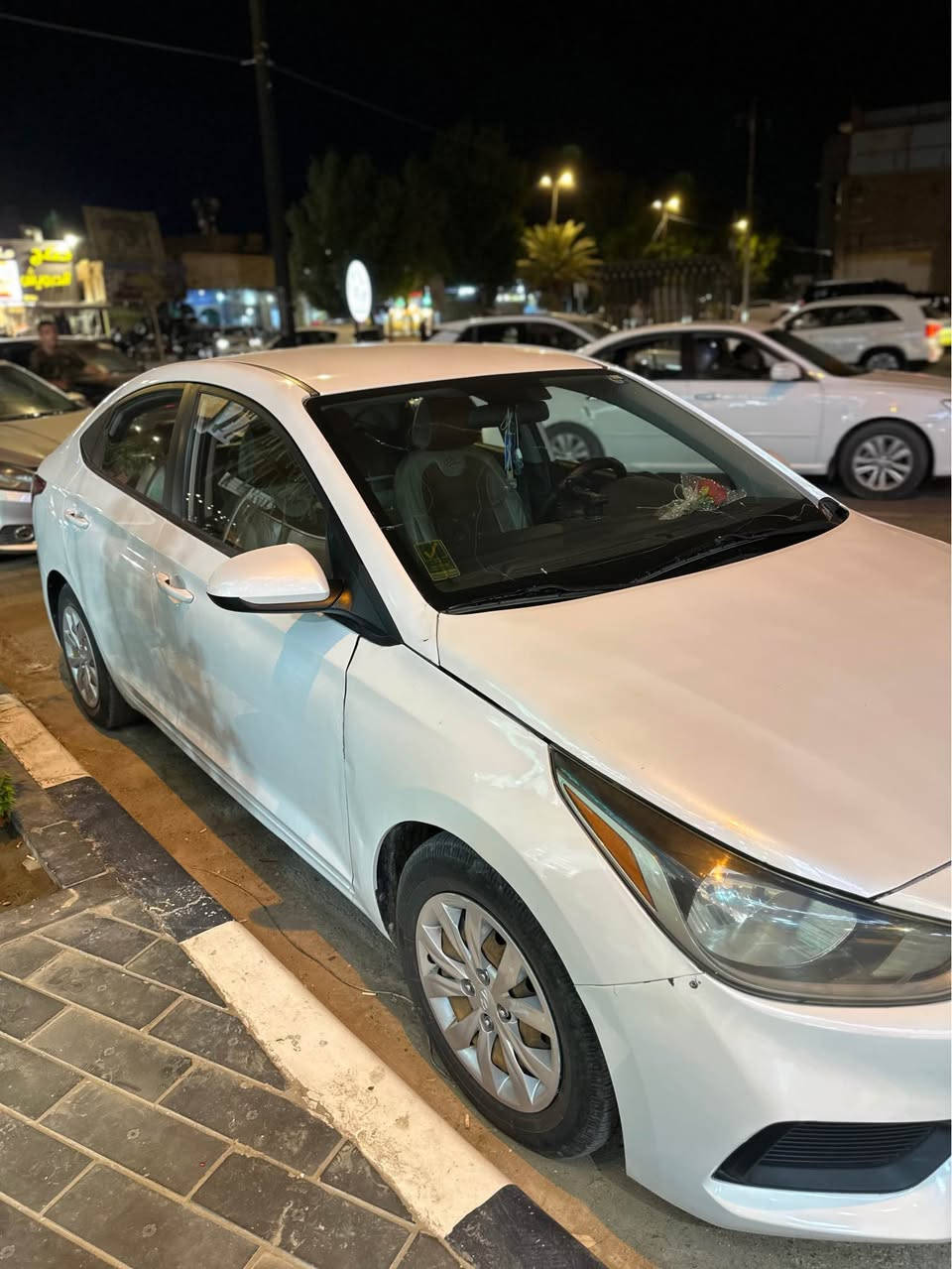 موديل: أكسنت 2020
• الفئة: SE
• المنشأ: أمريكي
• اللون: (ابيض صدفي )
• المحرك: (1600 )
• العداد: (81000 ميل )
• ناقل الحركة: أوتوماتيك
• المواصفات: شاشة، كاميرا خلفية، بلوتوث، تحكم بالمقود، مثبت سرعة، حساسات ، 3 انظمه قيادة
الحادث موضح بالصور في المنشور 
السيارة بحالة جيدة جداً، استخدام شخصي، جاهزة للفحص والمعاينة.

📍 الموقع: بابل – الحلة
📞 للاستفسار: (***********)

السعر: (115$ ) قابل للتفاوض 
السيارة باسمي سنوية مجدده لغايه 2028 
تحويل مباشر ثاني يوم حلة, بابل
