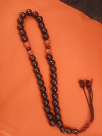 يسر عثماني • اكسسوار