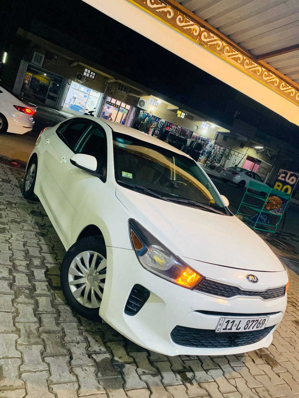 وارد امريكي بدون تبديل كله ليبل واحد
ريو 2019
ماشيه 95
كير AT المرغوب البلادي 
مكينه 1600 مكفوله 
تبريد ثلاجه 
فول تحكم ستيرن 
مثبت سرعه 
جام كهرباء 
نضام سبورت s
حساسات تايرات 
كامره خلفيه دواره بلادي 
سياره جاهزه وكل نقص ما بيه وجديده وعضمته كلش حلوه 
السعر 97وبيه مجال
مكاني بغداد 
مرفق سونار ويا صور 
اتصال ع رقم *********** بغداد, العراق
