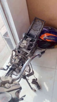 شاصي +هاوزن+ماشه+ستان تعليك  شاصي مكفول من العواج ومن الحادث  واوراق ا...