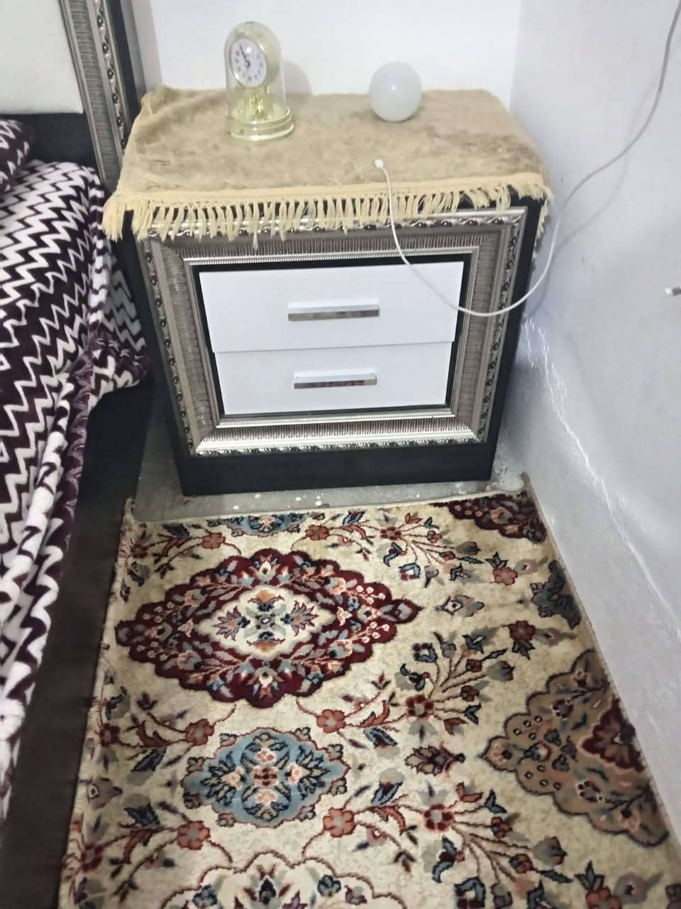 غرفة نوم نظيفة جدا السعر 350 الف
للتواصل *********** واتس اب
