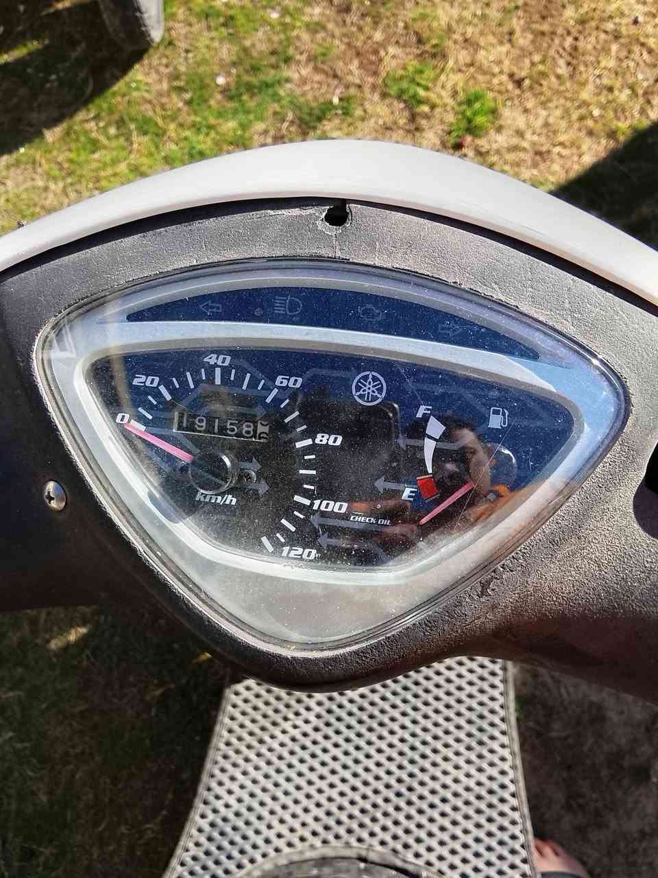 سلام عليكم دراجه ماكس للبيع دراجه صارله أقل من اربع اشهر نازله من رنبه الدراجه مكفوله كفاله عامه اوراق أصولي السعر ٨٠٠ وبيه مجال قليل المكان الدوره هور رجب 
الرقم الهاتف ***********
