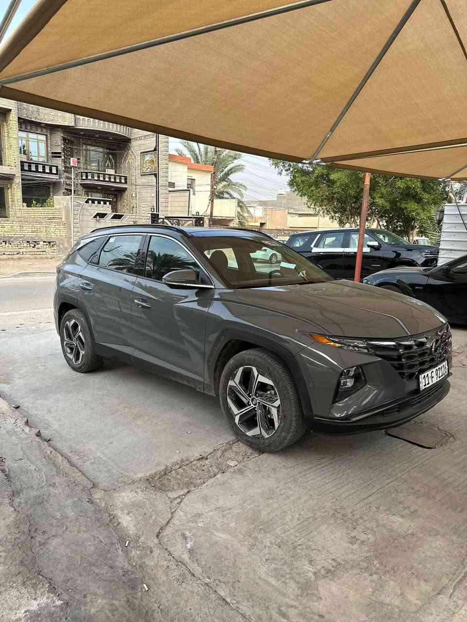 توكسان 1/1 

فول مواصفات2024
لون سمنتي 
رادار امامي 
رادار جانبي 
جنطة كهرباء 
بانوراما 
مري كهرباء وكامرة 
كامرة 360
كير لمس 
تشغيل و وتحريك بصمة 
شاشة كبيرة 
كشنات تدفئة تبريد امامي وخلفي 
حادث چاملغ خلفي 
سعر 225 $
مكلف بلنشر
هذا رقم صاحب السيارة
***********
