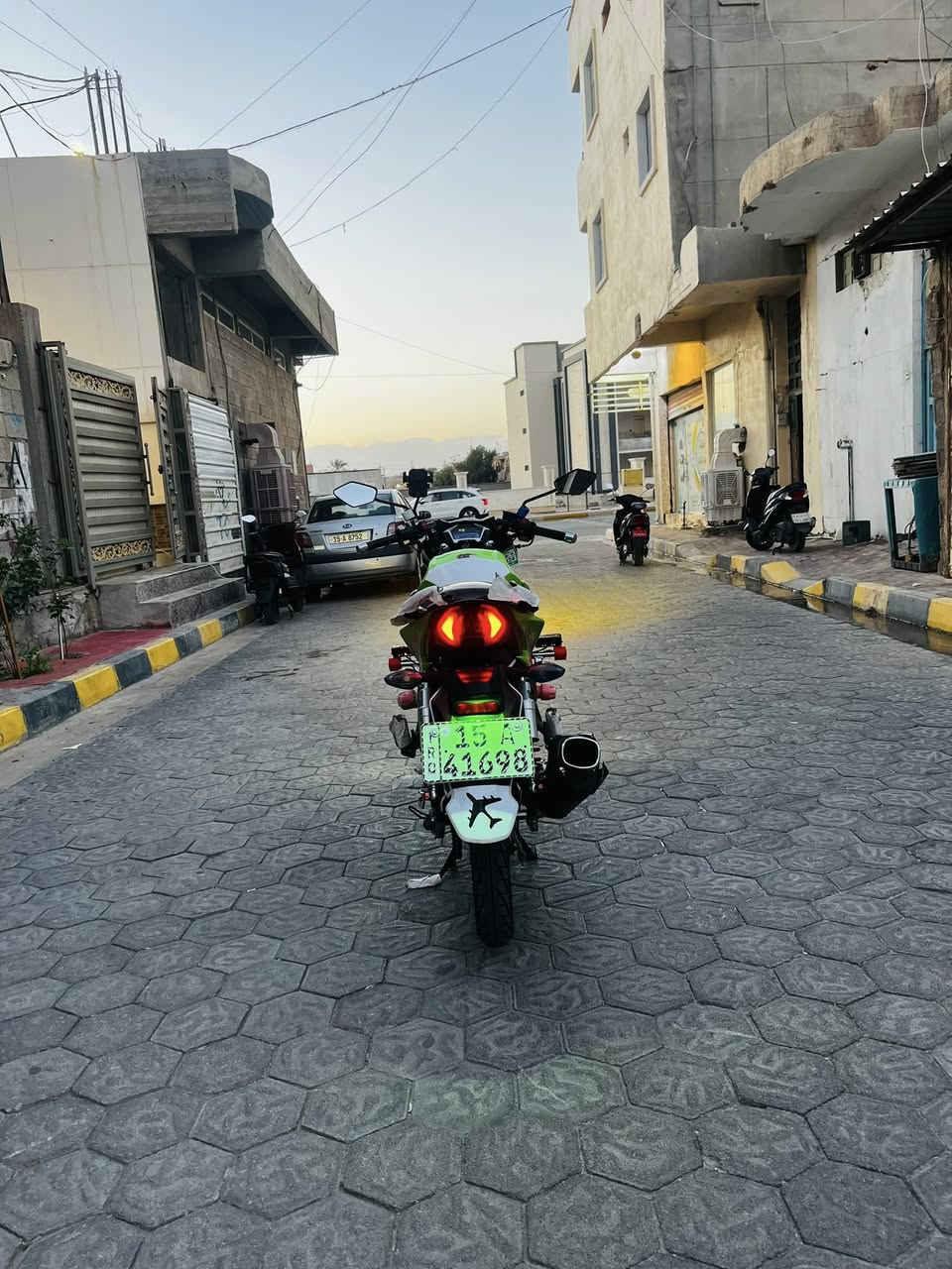 السلام عليكم ورحمة الله وبركاته هاوجي دي اف                 موديل2021دراجه جديده كلشي مو ناقصهه افحص وين مايعجبك مرقمه ارقام اجنبيه الممشى 30000 ب 19 ورقه و بي مجال للتواصل ***********
