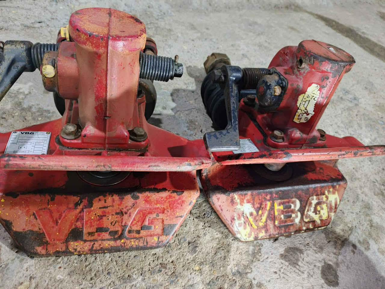 للبيع ساحبات حجم 48 عدد 3 جدد بمعنئ الكلمه ***********
