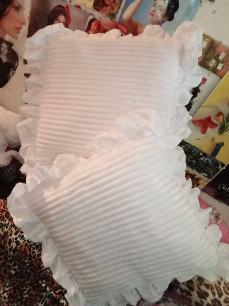 عرض قطع اخيره 
كوشات اسطوانه قياس ٨٠ 
جكليته أو كوشه فيونكه قياس ٥٠ 
كوشات تخم أو كرسي حجم كبير قياس ٦٠ 
سعر القطعه الوحده ب٧ آلاف فقط والتوصيل بغداد ٥


**إذا كنت صاحب هذا الإعلان وتريد حذفه لأي سبب، رجاءا أرسل رسالة إلى الدعم الفني**