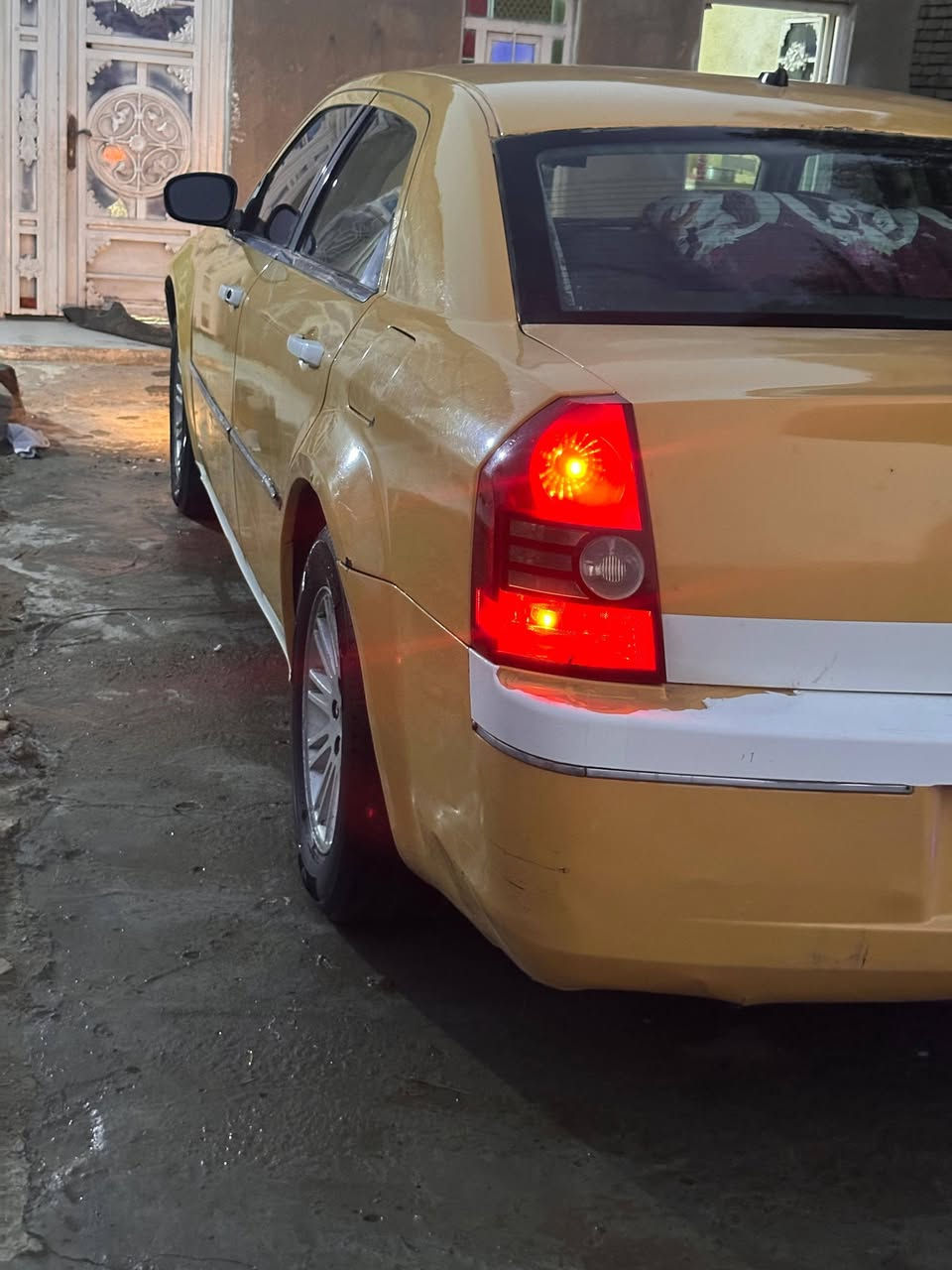 السلام عليكم 
اوبامه ٢٠٠٨ اصل بأسمي مصفره هيئه وغرامه جاهزه
العنوان ذي قار الشطره 
السعر ٩٥ وبيها مجال 
للإستفسار ***********
