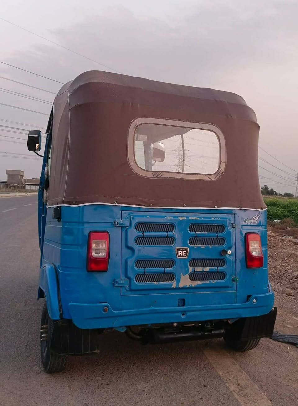 السلام عليكم تكتك للبيع موديل 20 شهر ٩ رقم وسنويه انكليزي
***********
