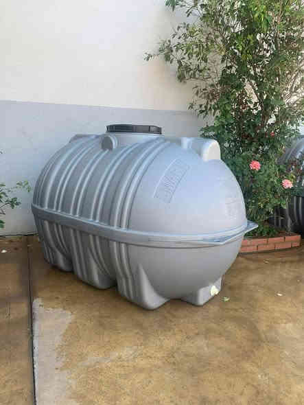 السلام عليكم ورحمه الله وبركاته
تنظيف وغسل الخزانات البيوت جميع الخزانات المياة بسعار المناسبه 
التواصل عبر الواتس اب ***********
