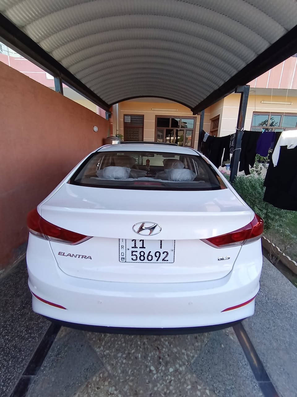 السلام عليكم
النترا موديل 2017 خليجي فول عدا البصمة
ماشية ٦٥ الف سيارة جديدة بل عافيه عل الياخذها
مكينة 2000 دوش تبريد قطعتين مكاني بغداد الجزيرة السياحية ***********
السعر ١٤٧ بيها مجال بسيط
