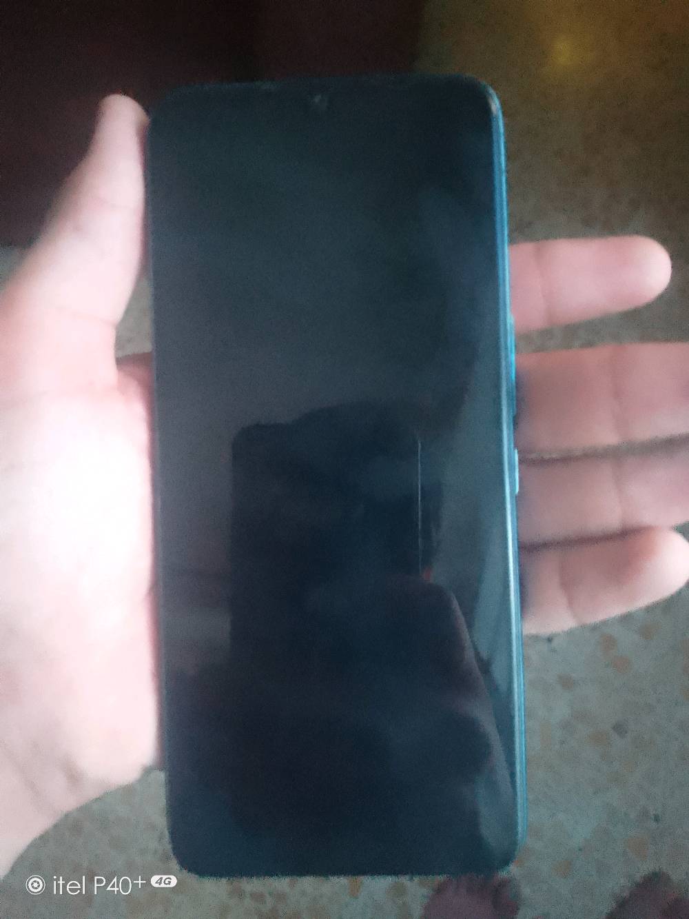 سلام عليكم تليفون للبيع 
itel P37 Pro
بذاكرة تخزين داخلية بسعة 64 جيجابايت وذاكرة وصول عشوائي (RAM) بحجم 3 أو 4 جيجابايت.
5000 مللي أمبير
السعر 70وبي مجال 
مكاني بغداد مدينة الصدر 
تواصل واتساب ***********