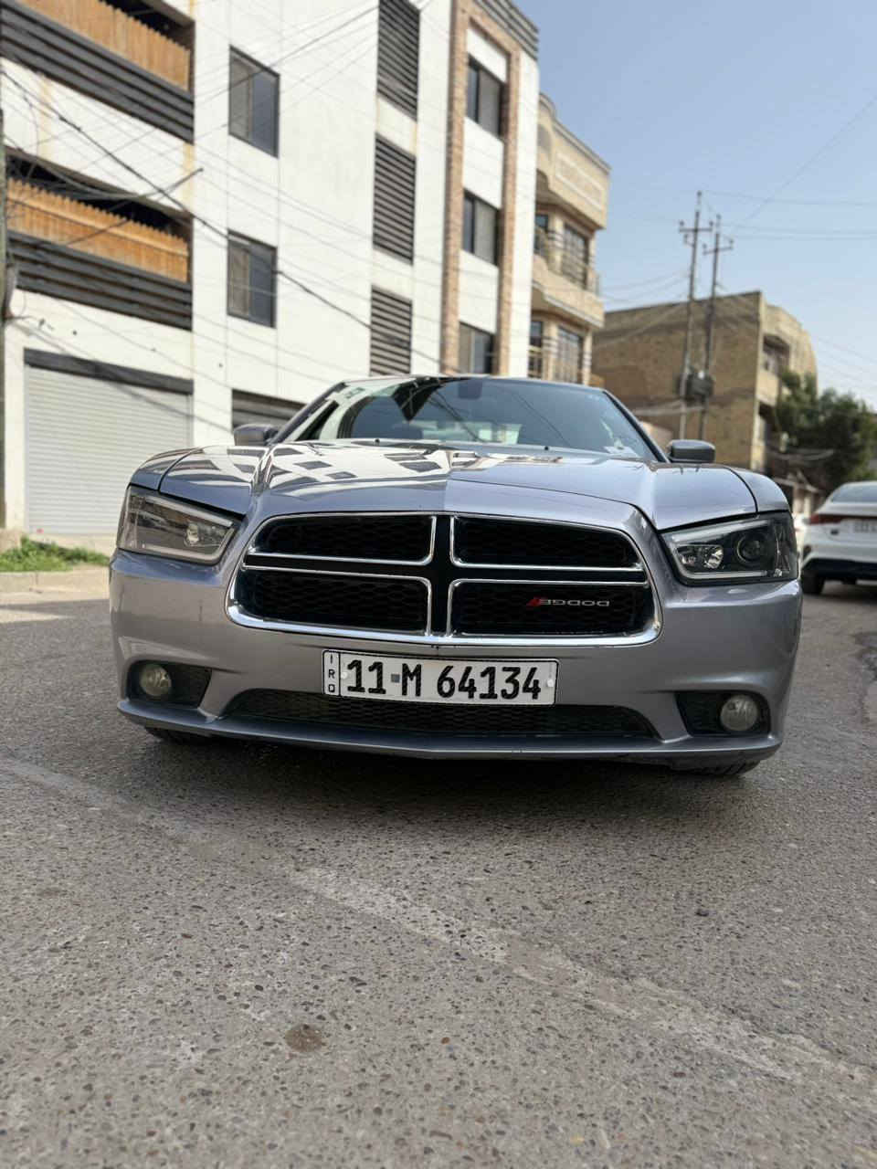 السلام عليكم
جارجر 2013 بيع فقط رقم بغداد مداور ثاني يوم 
وارد مابيه حادث بيه تقرير
 الحادثه في العراق وكما موضح في المنشور السونار مرفق مع صور 
مكينه  كفاله
حجم المحرك 3600
كير عصا 

* شاشه صغيرة
*  (بصمة) .
* السعر128.وبيها مجال بسيط
مكان السياره بغداد الحرية ***********
