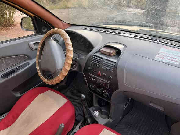 السلام عليك طيبه 2015رقم جديد مصفره هيه وغرامات السعر 33وبيها مجال مكان  المثنى رقم***********
