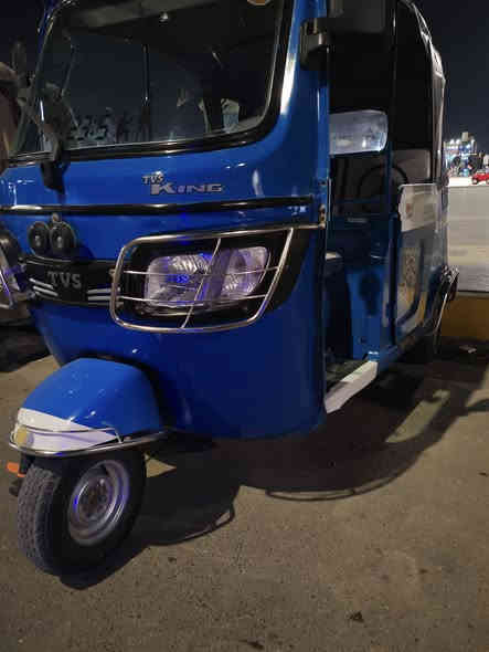 سلام عليكم شباب تكتك للبيع تي في اس موديل 20طالعه ب21 مرقم سنوية  محرك كارتون توني شاده برغي مامفتوح بيه تكتك جهازه من كلشي دوشمة جديده ونضافة كدامك العنوان الناصرية مركز للستفسار *********** واتساب الشراي يتصل  بيه خير ويدلل
