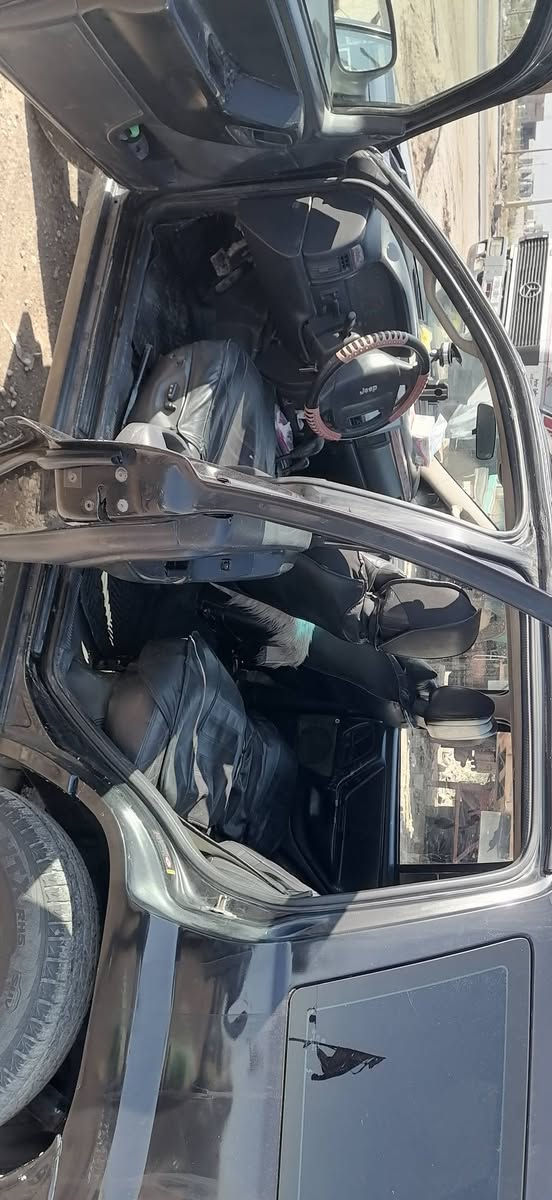 جيب شيروكي موديل 2003جاهزه رقم سليماني محور في فيتي3000 حداده 80/100 عنوان البصره الهارثه السعر 65وبيهامجال هاتف *********** راعي السياره اني مكلف بنشراتصال على الرقم
