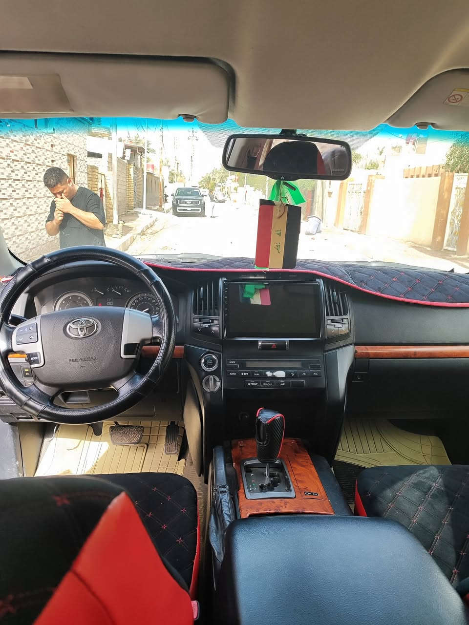 سلام عليكم اخواني للبيع لاندكروز موديل ١٠ محدثه ١٨ بيهه مكانات صبغ وبيع صبغ عام كير محرك علا وظع شركه اكفل الكصه ولعيب الشرعي مكينه ٦ شرط التحويل
السعر ٢٣٥ وبيهه مجال مكان السياره ميسان قلعه صالح
***********
