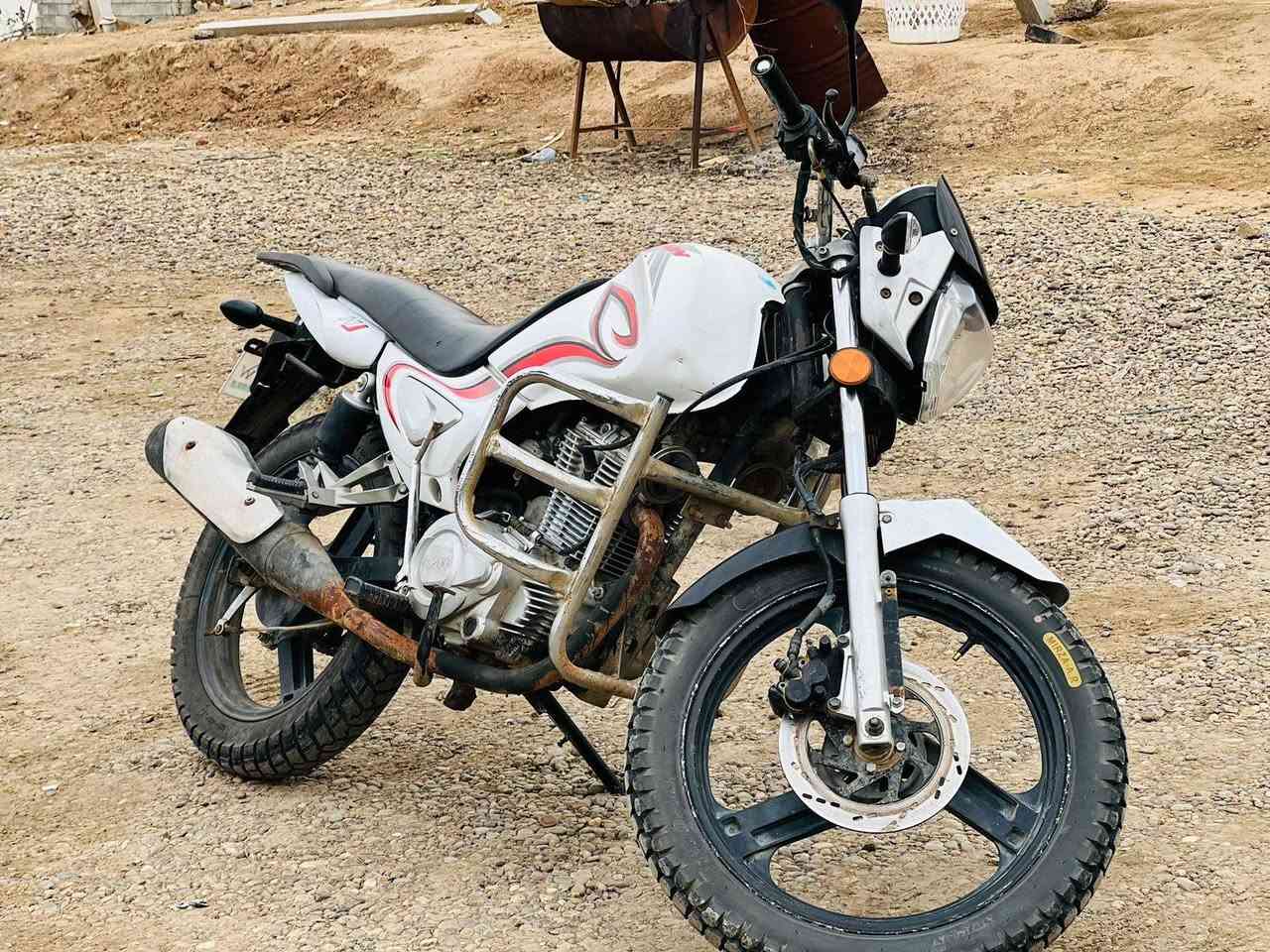 السلام عليكم سنكي موديل 20 دراجه نظيفه مكينه لا تنقيص لا تبخير كهربائيات شغاله حجم الماكينه 200 ما بيها برق نقص دراجه مال جناي السعر 750 وبيها مجال للطيبين***********
