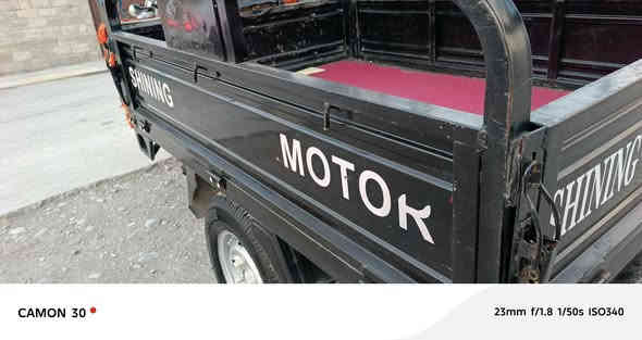 بەناوی خوای گەورە 
ئەم کەریم کابانە بۆفرۆشتن گیڕو مەکینەو ئەکسلی بەشەرت کارەبای بەشەرت یەک دینار مەسرەفی نیە بەشەرتی ئەوەی پیش بەرز کاتەوە 2017پیویست بەوەسف ناکات ماڵەکە خۆی دیارە سعری ملیۆنو 100هەزارە ژ.م***********
