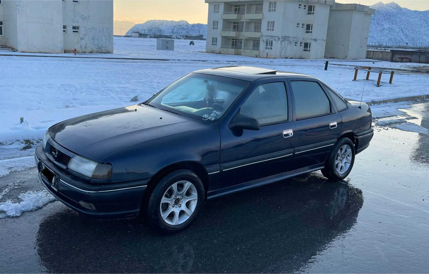 ئوپل موديل١٩٩١
مةكينه١٨
گيرو مةكينه بةشةرتي
بوخار و دوكةل و دةنگ
سةنةوي  انبار وةكالةت بةشةرتي ئةوةليات
چوار تاو ويلي خاوين
كامل گةعية كراووة
دةشبول و بةرةدةرگاي زور خاوينن

سلايت
گةرمي مةزبوت
توندو تول 
دةعمو ليدراوي هيچ پيوةنيه
سعري٢٢$ 
*********** بشدار, السليمانية
