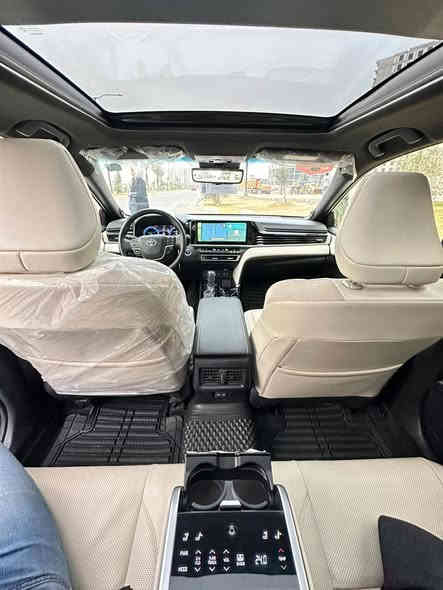 السلام عليكم للبيع او مراوس شعندك دز عل رقم الموجود واتساب 
كامري 2025 هايبرد محرك 2500
LIMITED  اعلى مواصفات بل كامري ياباني اصلي مو صيني
ضمان شركه ساز وعندك تبديلات دهن مجانيه وصيانه كامله مجانيه
ماشيه 10 الف فقط
مرقم بغداد ب اسمي
اعلى مواصفات
خمس كامرات حته بل مرايه كامرا
داتا شو (تعرض العداد عل جامه الاماميه)
بردات خلفيه اصليه كهرباء
بردات جانبيه اصليه
اربع كشنات كهرباء
سترين كهرباء 
شفتات ستيرن
تحكم شاشه خلفي
لايت اربع عدسات زينون
لدات امامي خلفي
رادارات محيطيه
بانوراما 
باقي المواصفات معروفه اعلى مواصفات ماكو فوكاها
العنوان بغداد حي الجهاد
لل استفسار ***********
