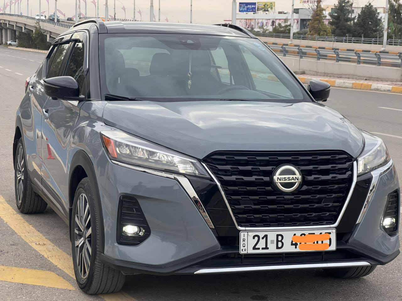 للبيع نيسان كيكس موديل ٢٠٢٣ سقف أسود مواصفات SR حادث بس بونيد بدون داوخل رقم شاصي موجود بل منشور *********** كركوك, العراق
