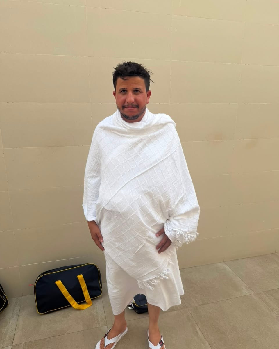 بتوفيقٍ من الله تعالى، لبس معتمرونا الكرام لباس الإحرام في الميقات، ملبّين نداء الرحمن ومتوجّهين لأداء مناسك العمرة المفردة بكل خشوعٍ وطمأنينة.

نسأل الله أن يتقبّل عمرتهم، ويبارك سعيهم، ويكتب لهم الأجر والمغفرة، وأن يعيدهم إلى أهلهم سالمين غانمين.

لبيك اللهم عمرةً… لبيك اللهم لبيك. 🤍🕋

🤲 خدمة ضيوف الرحمن شرف نعتز ونفخر به
💚 لأننا لسنا الوحيدين... ولكننا الأفضل دائمًا 🌟

ــــــــــــــــــــــــــــــــــــ
 #شركة_فوق_السحاب_للسفر_والسياحة ✈️
💫 فوق السحاب… لأن التميّز عدنا عادة مو صدفة!

📞 *********** | *********** | ***********
📍 ميسان – شارع دجلة – قرب سوق ممتاز

