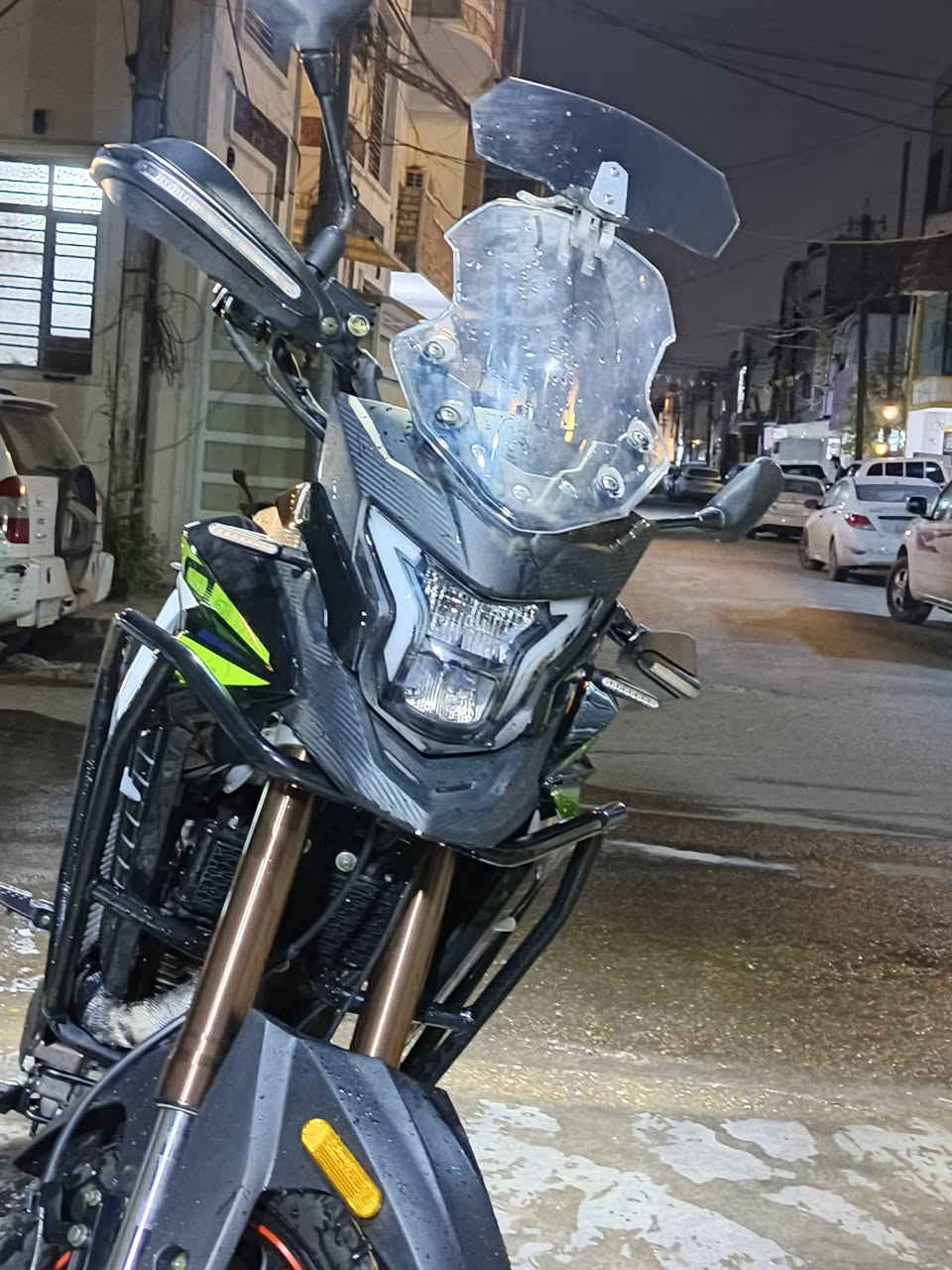 دايون ادفنجر
***********
مكفوله كفاله عامه سعر مناسب   
موديل 2026
رقم اربيل بأسمي 
ممشاها ٧٠٠ حته مو الف
