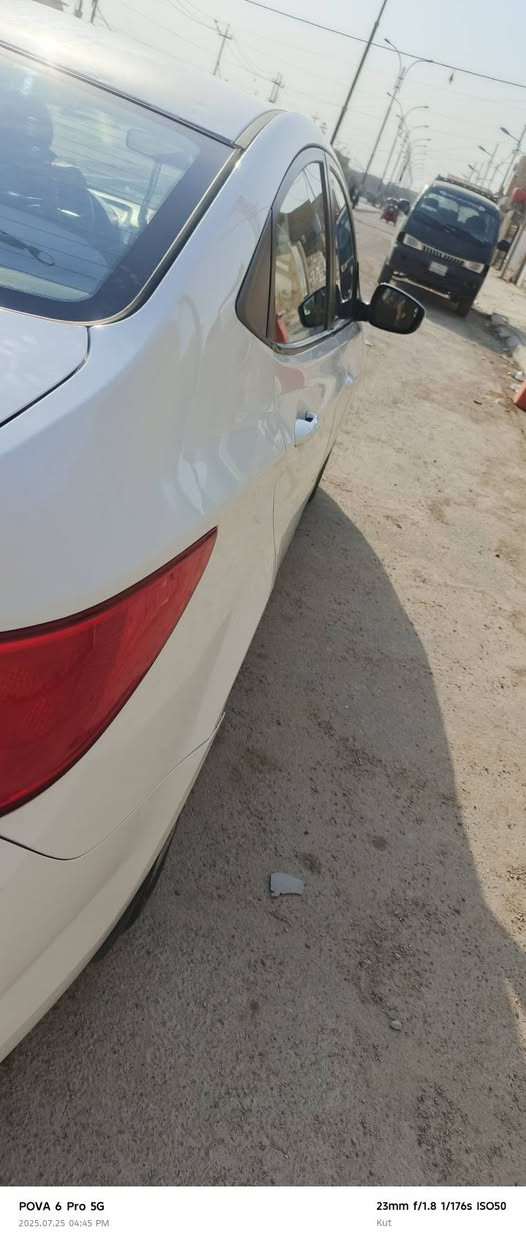 سلام عليكم اكسنت 2016 ماشيه 100خليجي للبيع رقم بصره بسمي تحويل ثاني يوم كير مكينه خير من الله مكينه ابدل بيه كاز كيت بيه3قطع باب السايق والباب الخلفي وقبق جنطه رش بدون معجون مكان واسط كوت مركز المدينه السعر 95وبيه مجال حك الجيه استفسار اكثر ***********
