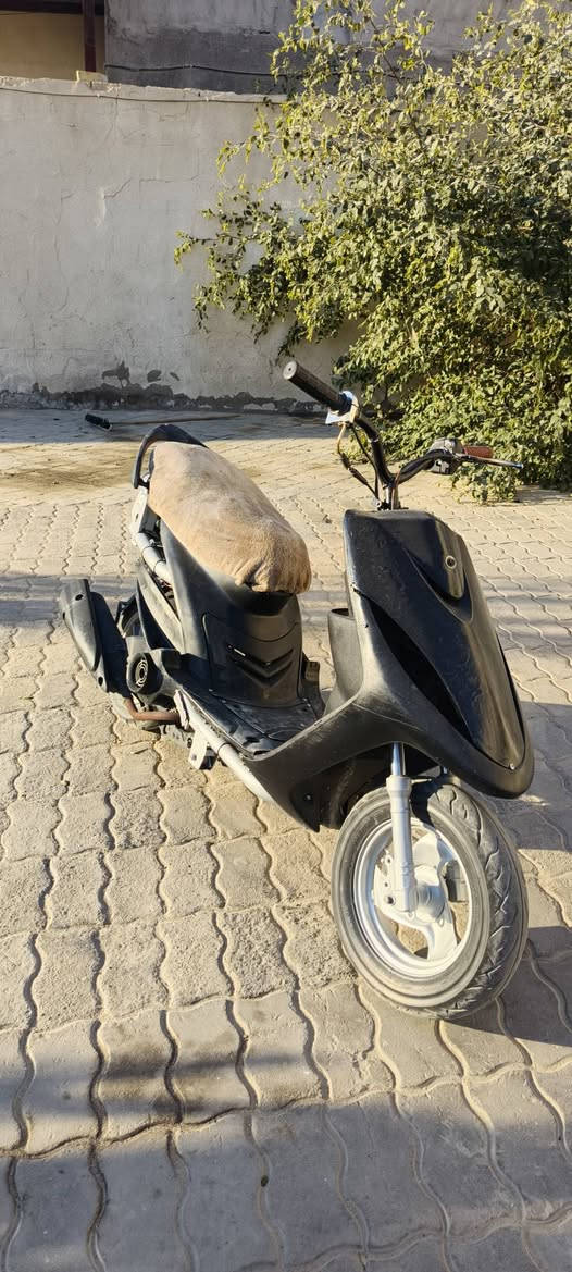 سلام عليكم دراجه البي شقاله بس هندر دراجه ناعمه كلش السعر 350وبيه مجال رقمي*********** مكاني خور الزبير
