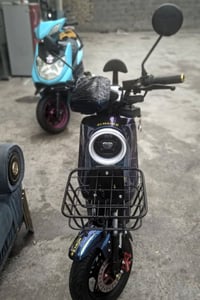 دراجه شحن للبيع ماصارلي هواي من اخذتها الدراجه نضيفه 98% وتتحمل وزن 13...