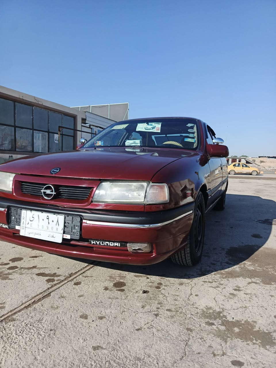 سلام عليكم اوبل فكترا موديل 1990 رقم بغداد راعيها جيراني غرامات ماعليها  سياره مقفوله من كلشي ربع ما تحط عليها تركب او تطلع باتري بارحه شاده جديد كير مكينه لا تنقيص ولا تبخير ناعمه20كير عادي ماي مقفول حداده مقفول من ضربه دعمه كلب من كلشي تخم تاير كهربائيات شلع شغاله دوشمه كاعيه كاله جديد سياره كتلك الف ما تخلي عليها سعر 45 بيها مجال حك الجيه مكاني صلاح الدين قضاء سامراء رقم *********** متوفر نت او شكرا جزيلا 🌹
