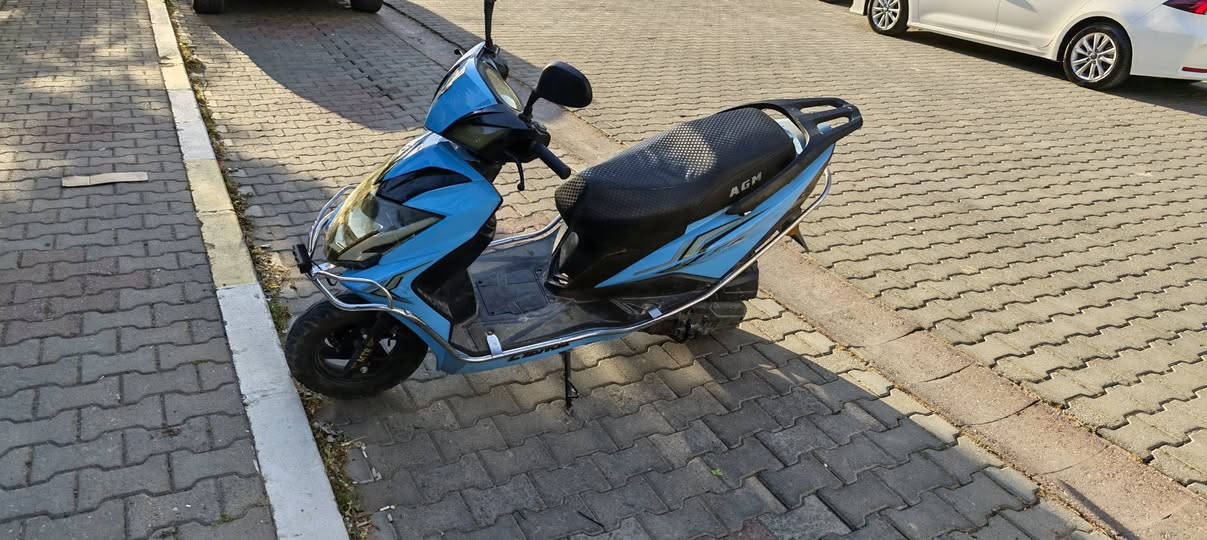 للبيع ماطور سكنس حالة جيد جدا
محرك 150cc
حالة جيد جداً
المهتم تواصل خاص
مكاني السليمانية


**إذا كنت صاحب هذا الإعلان وتريد حذفه لأي سبب، رجاءا أرسل رسالة إلى الدعم الفني**