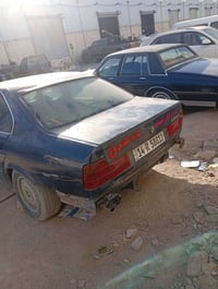 ٥٢٥ ١٩٨٩ • محور ياباني • رقم بصره